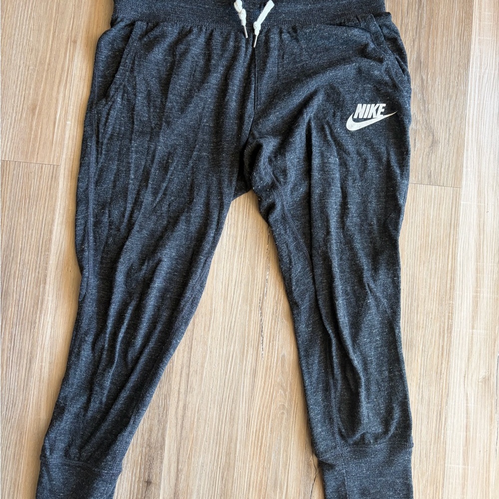 Nike women’s Black Jogger Pants